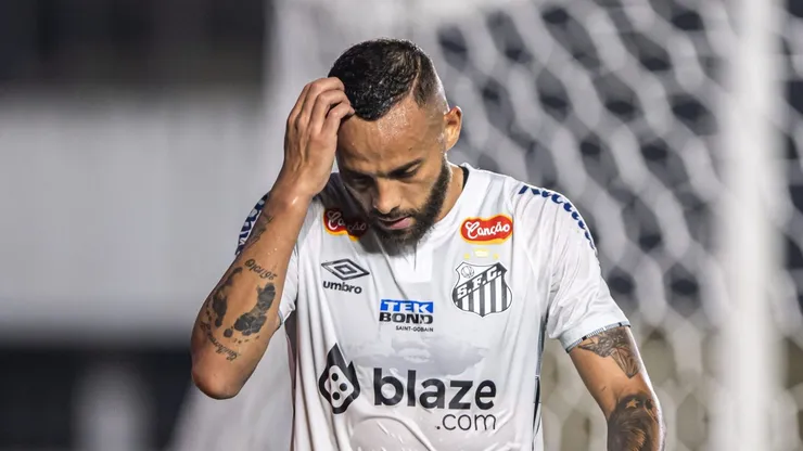 Guilherme quer acabar com a seca de gols no Santos