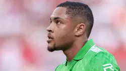 Torcida do Flamengo aprova a chegada de Vitor Roque.