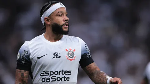 Memphis Depay jogador do Corinthians durante partida contra o Atlético-GO na Neo Química Arena pelo Campeonato Brasileiro A 2024. Foto: Ettore Chiereguini/AGIF