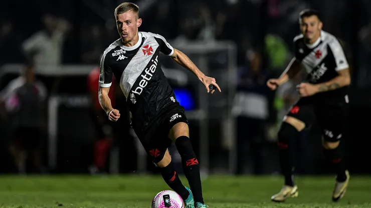 Maxime Dominguez jogador do Vasco durante partida contra o Juventude. Foto: Thiago Ribeiro/AGIF