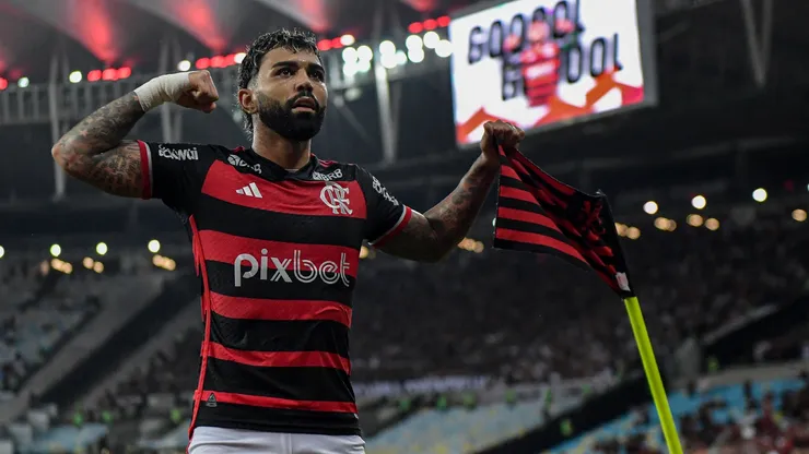 Atacante voltou a ganhar espaço no clube rubro-negro. Thiago Ribeiro/AGIF.