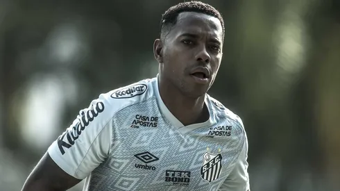 Filho de Robinho é barrado na Vila