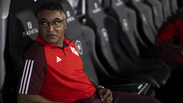 Técnico convocou jovens da base. Jorge Rodrigues/AGIF.