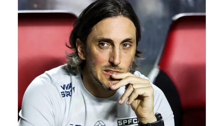 Luis Zubeldía acompanha partida do Tricolor
