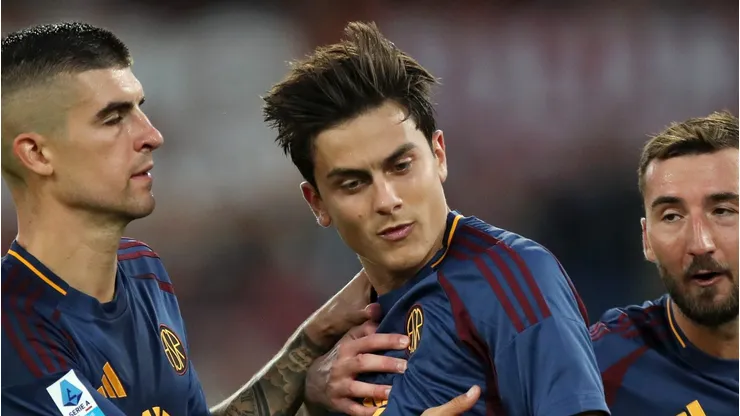 Paulo Dybala comemora gol plea Roma em partida da Série A diante da Udinese. (Photo by Paolo Bruno/Getty Images)