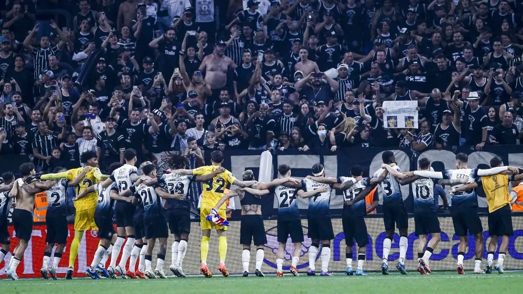 Corinthians na Neo Química Arena. Foto: Marco Miatelo/AGIF