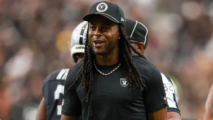 Las Vegas Raiders wide receiver Davante Adams. Foto de Jordon Kelly/Icon Sportswire
