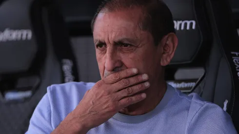 Ramón Díaz vê a pressão aumentar no Timão