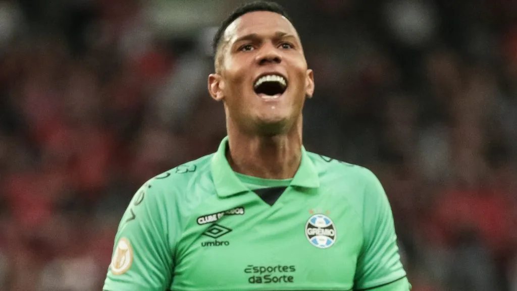 Adriel, goleiro do Grêmio emprestado ao Bahia - Foto: Robson Mafra/AGIF