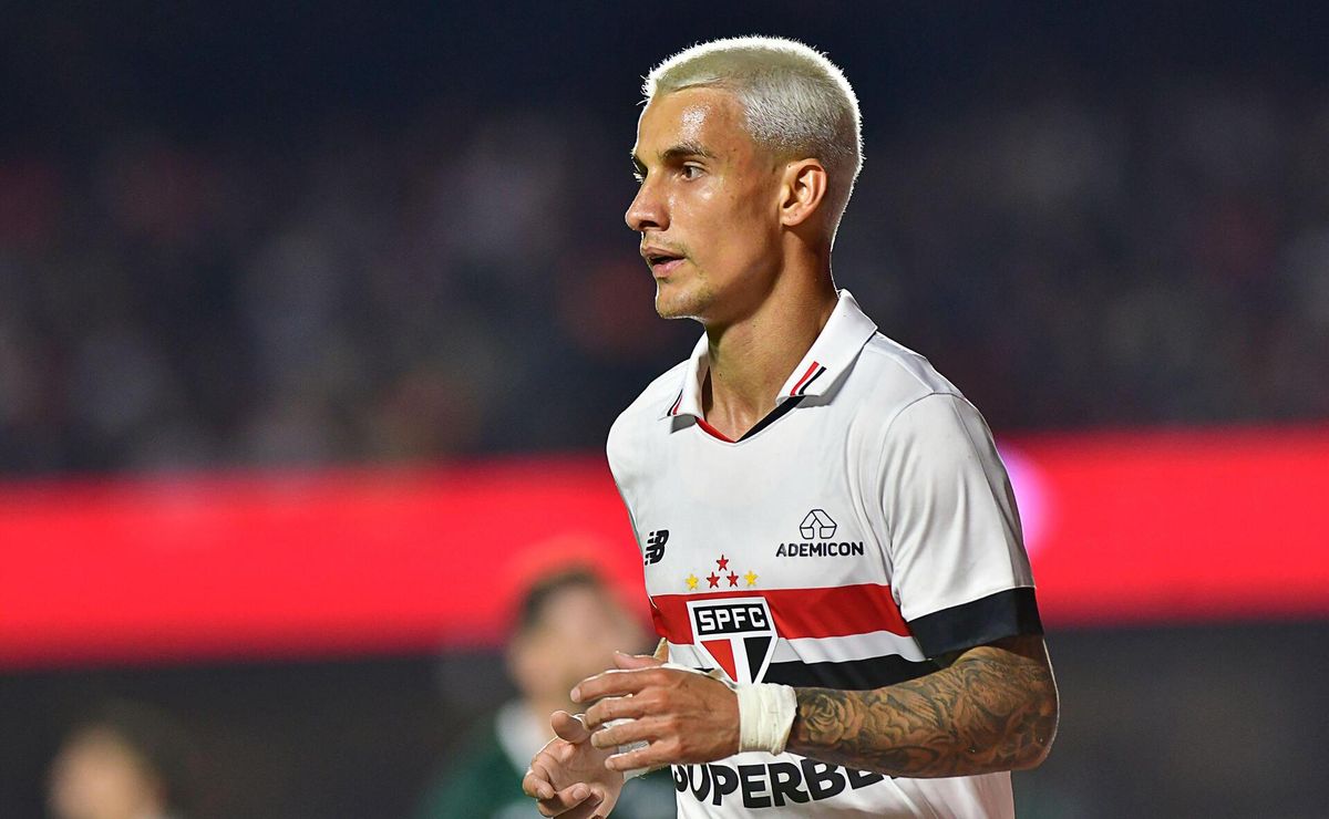 Ferreirinha marcará no retorno aos campos pelo São Paulo? Veja odds