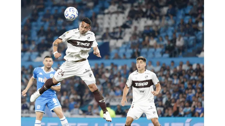 Platense encara o River Plate na 17ª rodada.