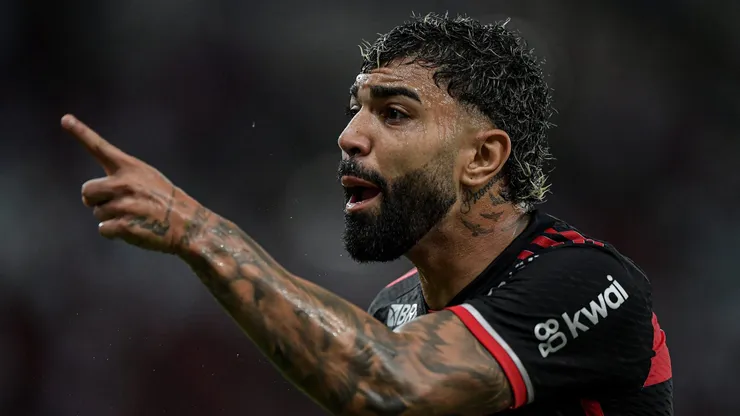 Gol de Gabigol não valeu diante do Corinthians.