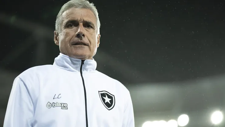 Esse é o salário que Luis Castro quer ganhar no Santos para 2025