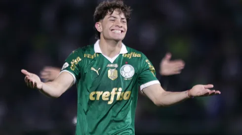 Abel vai apostar em Giay na escalação do Palmeiras