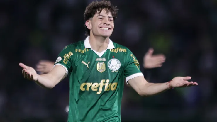 Abel vai apostar em Giay na escalação do Palmeiras