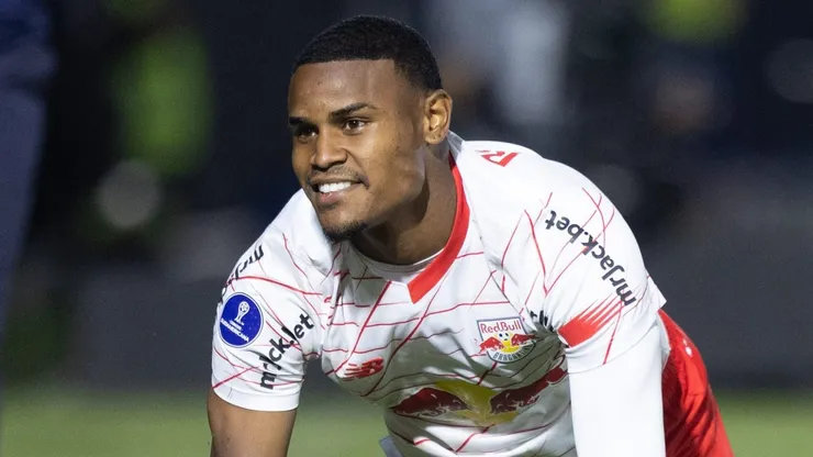 Nathan Mendes, sondado pelo Grêmio