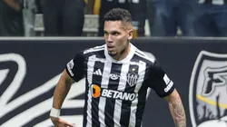 Paulinho se posiciona sobre retorno ao Vasco em 2025