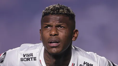 Arboleda em ação com a camisa do Tricolor. Foto: Ettore Chiereguini/AGIF