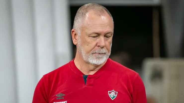 Mano está respaldado, mas vive pressão no Fluminense