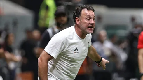 Gabriel Milito projeta confronto decisivo