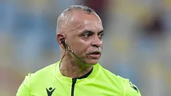 Wilton Pereira Sampaio, árbitro de Flamengo x Corinthians - Foto: Thiago Ribeiro/AGIF