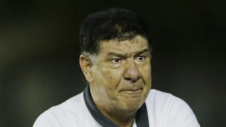 Rio de Janeiro - RJ - 10/10/14 - Brasileiro B 2014, Vasco x Boa Esporte - O tecnico do Vasco da Gama Joel Santana, durante partida pelo Campeonato Brasileiro 2014 em Sao Januario. Joel Santana, ex-treinador de futebol - Foto: Paulo Campos/AGIF