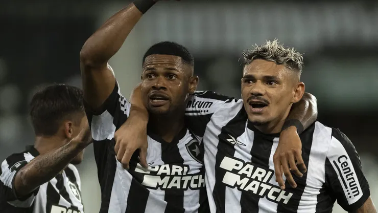 Botafogo é favorito contra o Athletico, mesmo jogando fora de casa