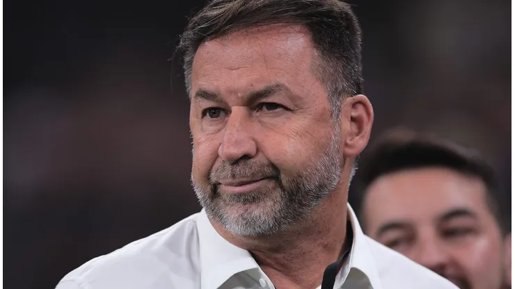 Augusto Melo tem novo problema para contornar com patrocinadora