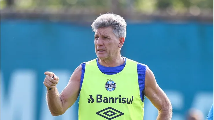 Renato quer recuperar dupla de zaga titular do Grêmio. FOTO: LUCAS UEBEL/GREMIO FBPA