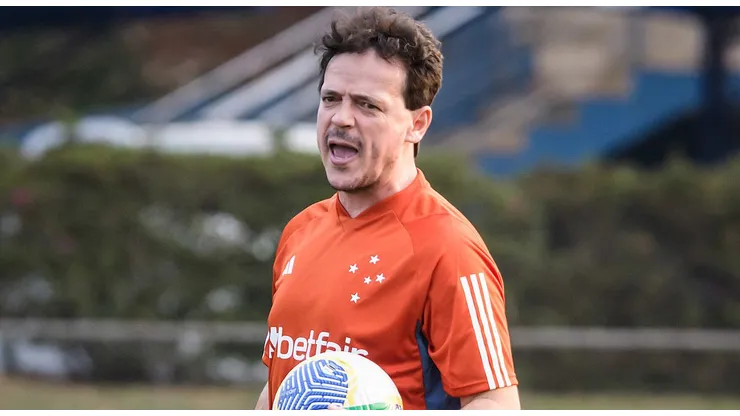Fernando Diniz detalhou a situação da base Celeste - Foto: Gustavo Aleixo/Cruzeiro