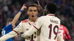 Jamal Musiala comemora gol pelo Bayern de Munique em partida da Champions League diante do Dinamo Zagreb. (Photo by Sebastian Widmann/Getty Images)