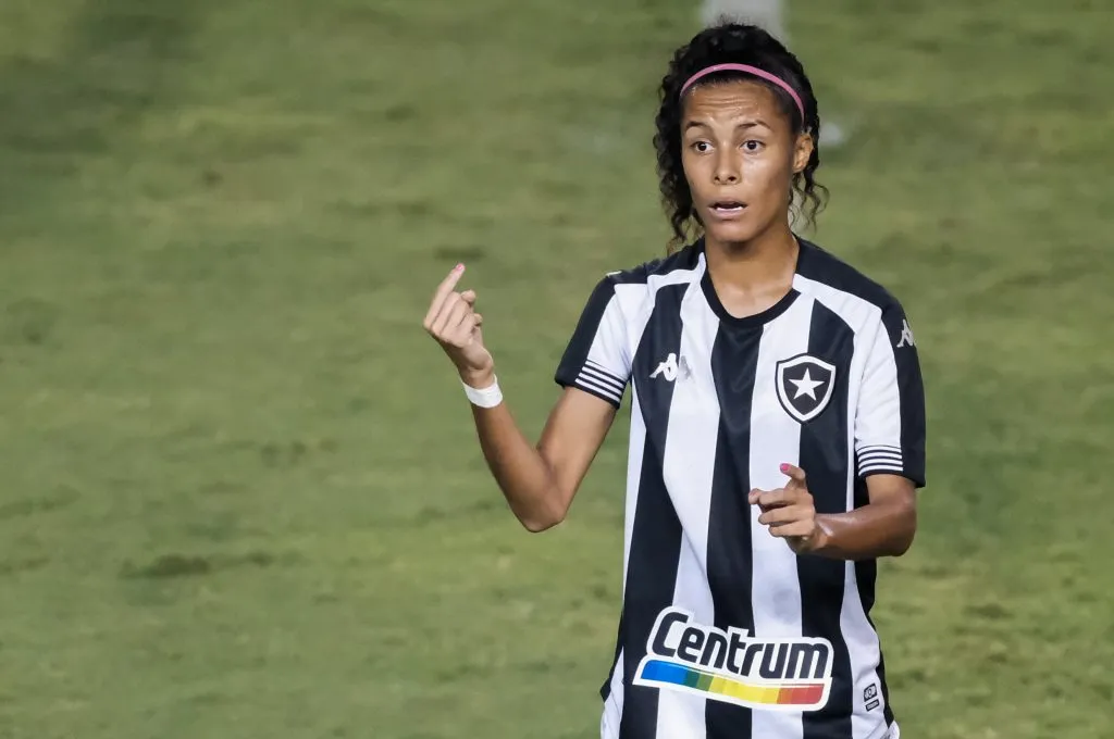 Jogadora do Botafogo durante partida contra o Corinthians no estadio CT Parque Sao Jorge pelo campeonato Brasileiro A Feminino 2021. Foto: Marcello Zambrana/AGIF