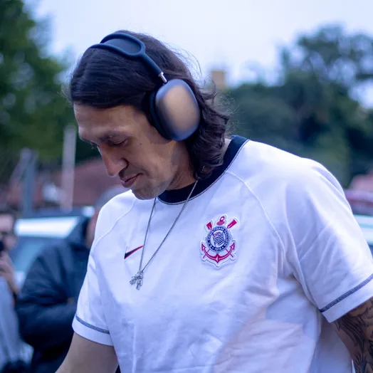 Cássio passou momentos difíceis em seu fim de ciclo do Timão – Foto: Leonardo Lima/AGIF