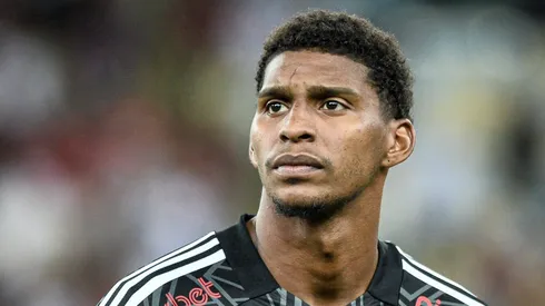 Flamengo tem decisão sobre futuro de Hugo Souza