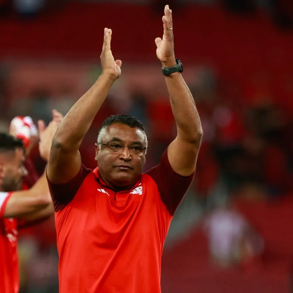 Roger Machado destacou qualidade técnica da partida – Foto: Luiz Erbes/AGIF