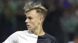 Róger Guedes, atacante do Al Rayyan, do Catar