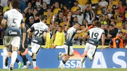 Corinthians faz grande segundo tempo, vira sobre o Criciúma e entra na zona de classificação para Libertadores