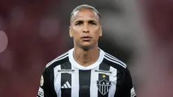 Deyverson teria sofrido um pênalti na final da Libertadores