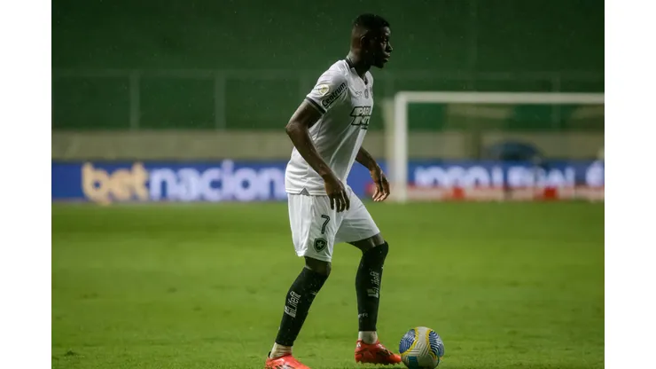 Botafogo de Luiz Henrique chega com muita moral para a decisão da Conmebol Libertadores (Foto: Fernando Moreno/AGIF)