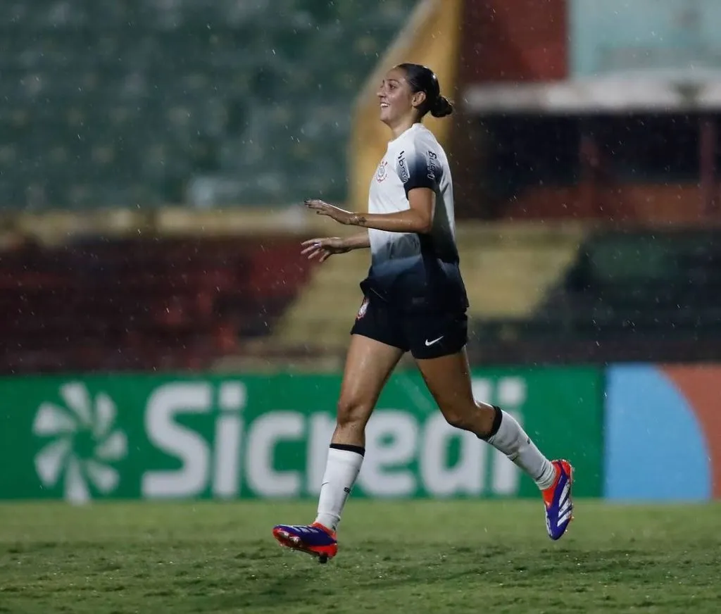 Manu Olivan, jogadora do Corinthians comemora gol sobre o Fortaleza na Copinha Feminina.                         Foto: Rodrigo Gazzanel/Ag. Corinthians