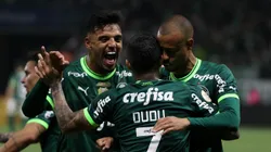 Mayke (à direita) tem consulta do Cruzeiro para deixar Palmeiras em 2025
