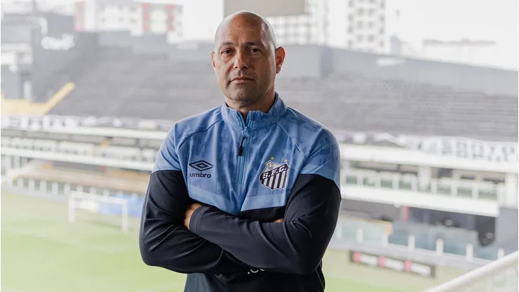 Treinador do Santos Feminino s atuação do elenco e preparação para a Copinha