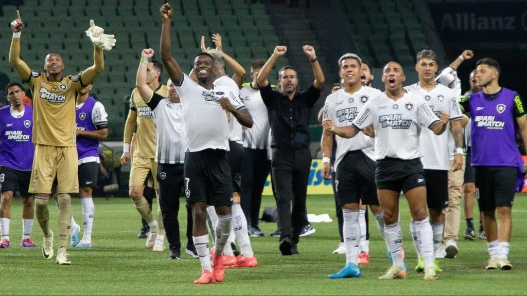 Botafogo comemora no Allianz Parque, mas desgaste por conta da Libertadores pode comprometer – Foto: Joisel Amaral/AGIF