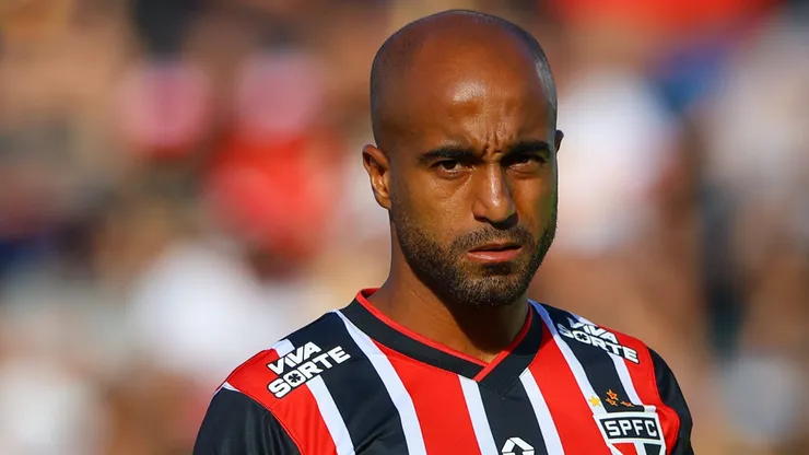 Lucas Moura em ação pelo São Paulo - Foto: Joisel Amaral/AGIF