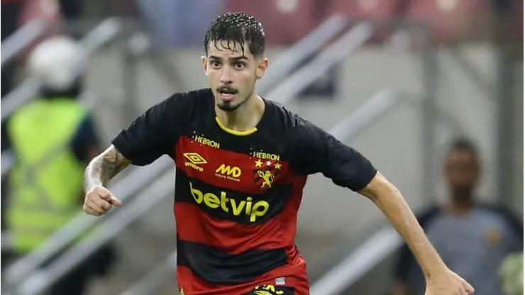 Pedro Vilhena, jogador do São Paulo - Foto: AGIF