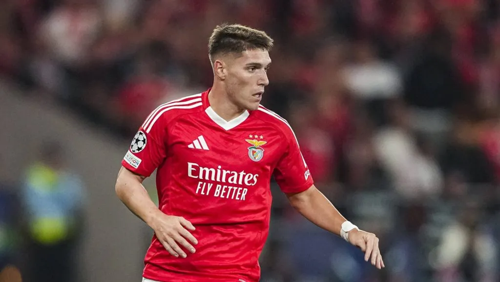 Foto: IMAGO / justpictures.ch – Benjamin Rollheiser durante jogo do time português.