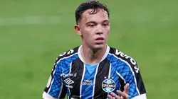 Pepê pode render uma quantia ao Grêmio.