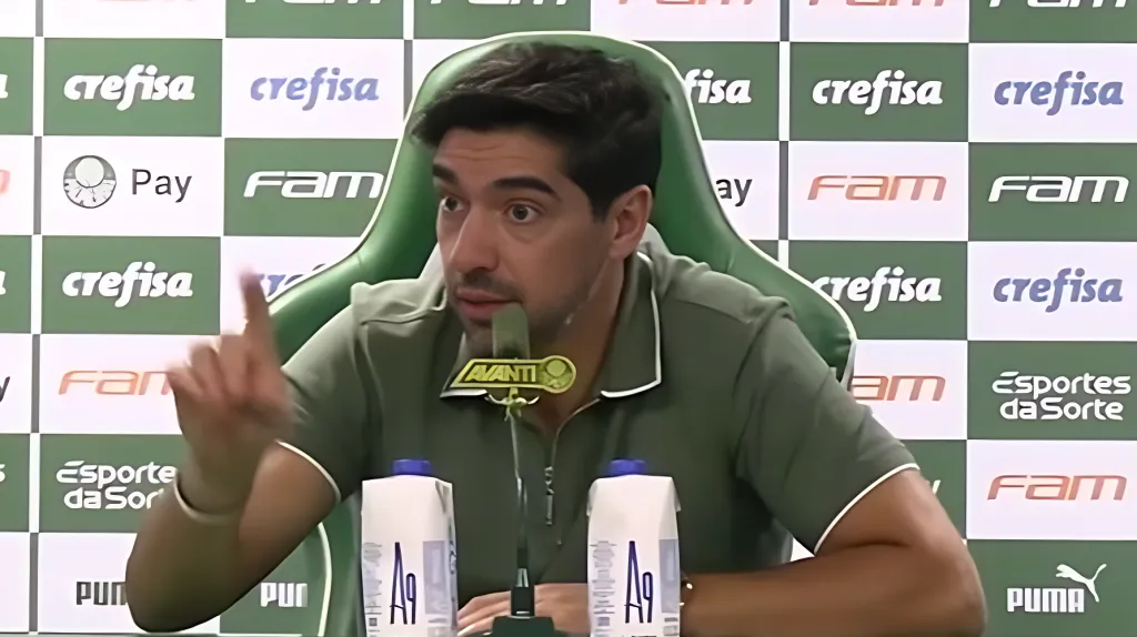 Abel Ferreira na coletiva após derrota para o Palmeiras Foto: Reprodução/Palmeiras TV