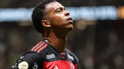 Carlinhos durante partida contra o Atlético-MG, pelo Campeonato Brasileiro, na Arena MRV.