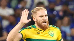 Pitta é alvo do Vascão no mercado da bola.